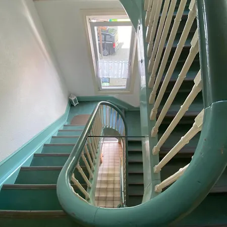 Obere Stadtwohnung Rechts *